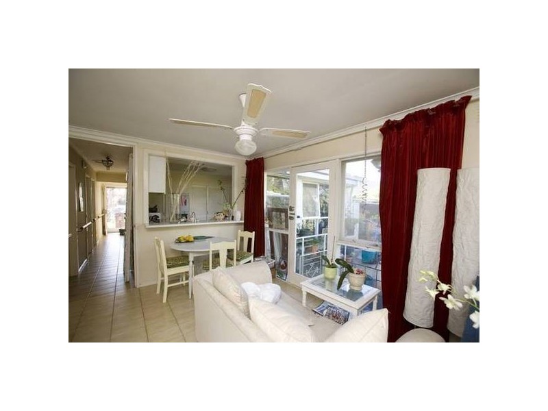 65 Neasham Drive, Dandenong North VIC 3175