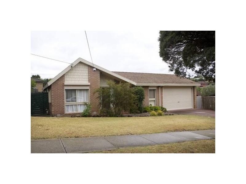 118 Outlook Drive, Dandenong North VIC 3175