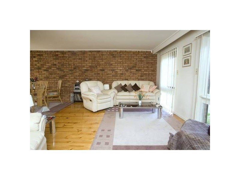 118 Outlook Drive, Dandenong North VIC 3175