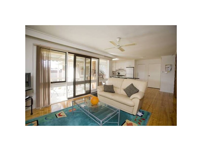 118 Outlook Drive, Dandenong North VIC 3175