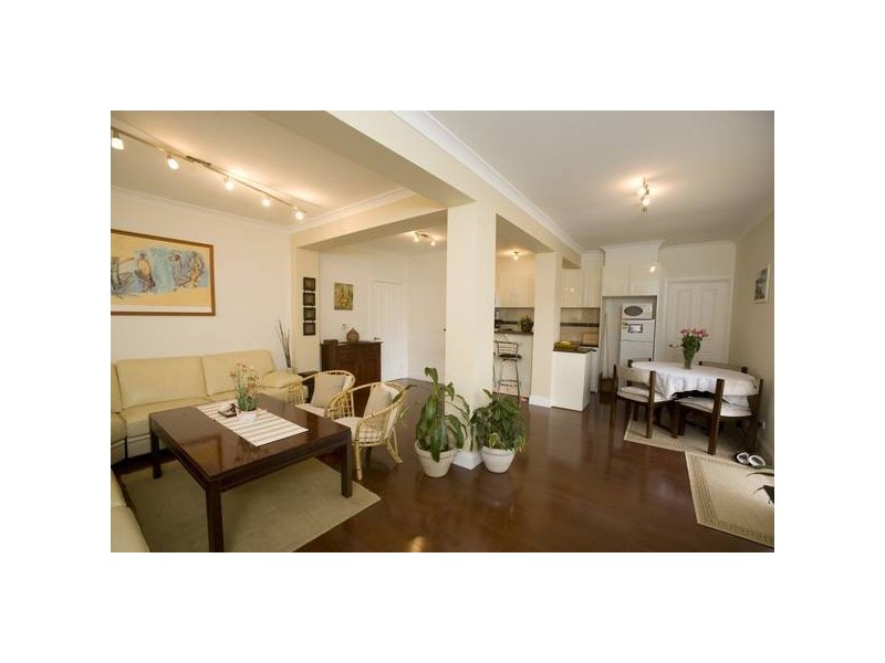 17 Wall Street, Noble Park VIC 3174