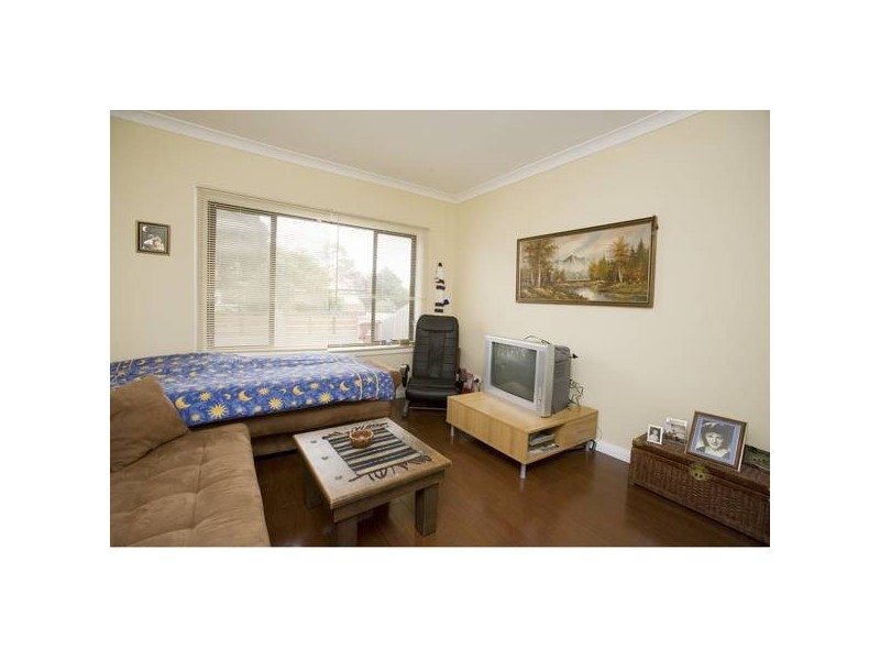 17 Wall Street, Noble Park VIC 3174