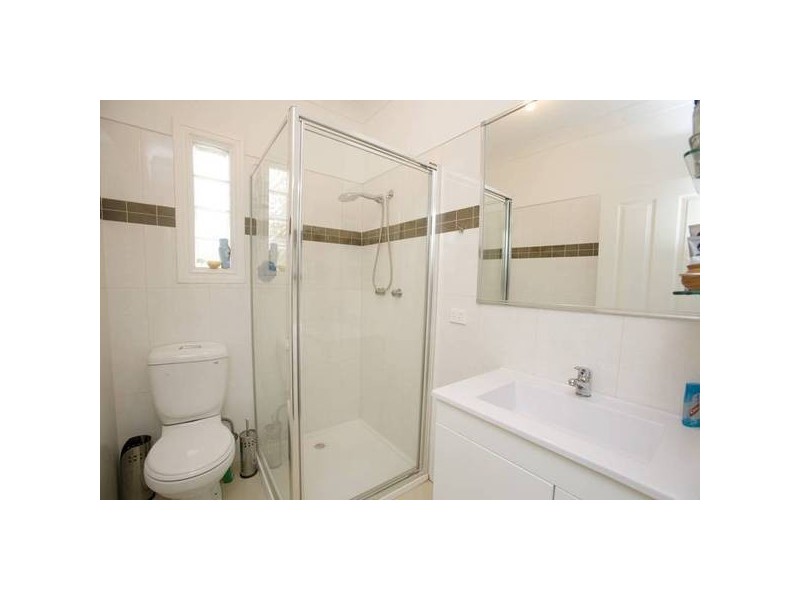 17 Wall Street, Noble Park VIC 3174