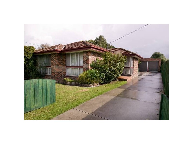 11 Madison Avenue, Dandenong North VIC 3175