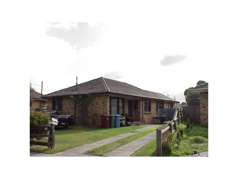 13 Marie Avenue, Springvale VIC 3171