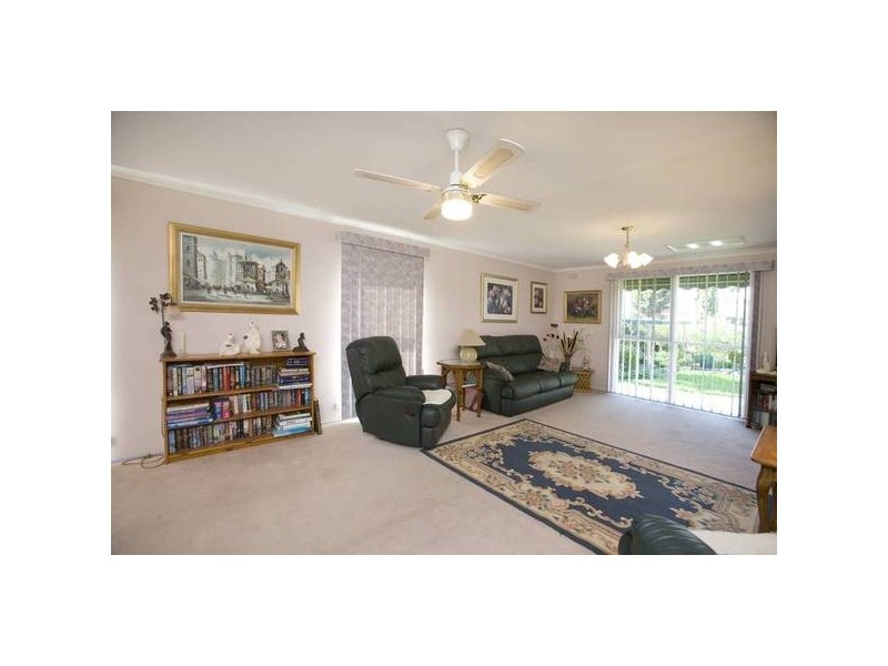 27 Lea Road, Mulgrave VIC 3170