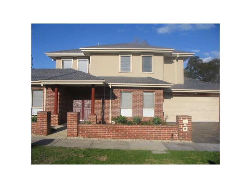 8 Albert Crescent, Mulgrave VIC 3170