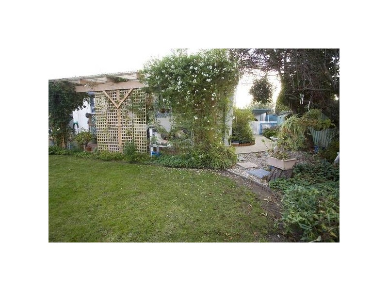 19 Lower Terrace Crescent, Noble Park North VIC 3174