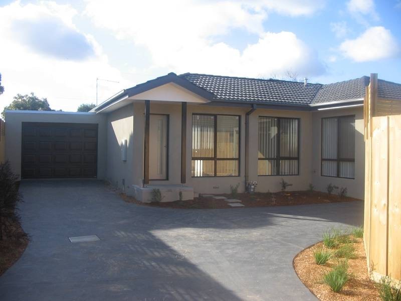 17b Montana Avenue, Mulgrave VIC 3170