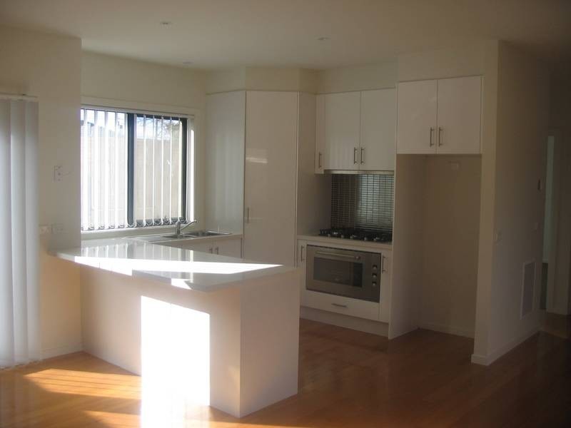 17b Montana Avenue, Mulgrave VIC 3170