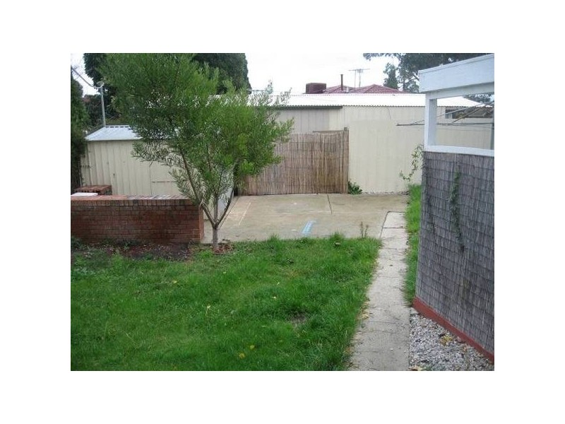 16 Justin Drive, Noble Park North VIC 3174