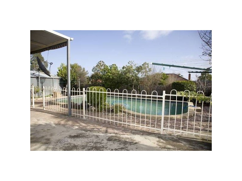 6 Fiji Court, Mulgrave VIC 3170