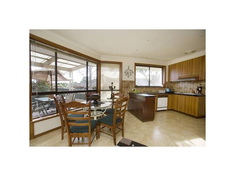 24 Outlook Drive, Dandenong North VIC 3175