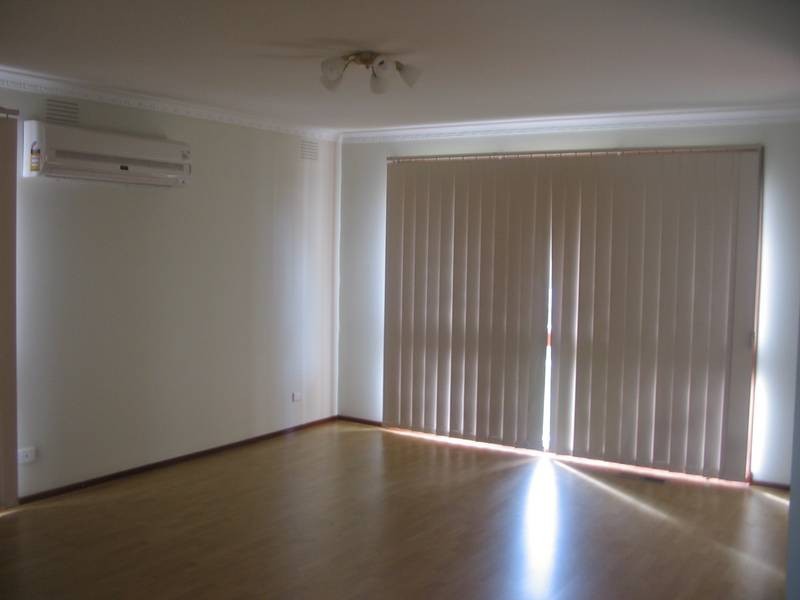 24 Whitehaven Crescent, Noble Park North VIC 3174