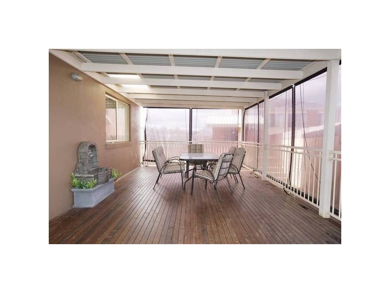 25 Burlington Chase, Hampton Park VIC 3976