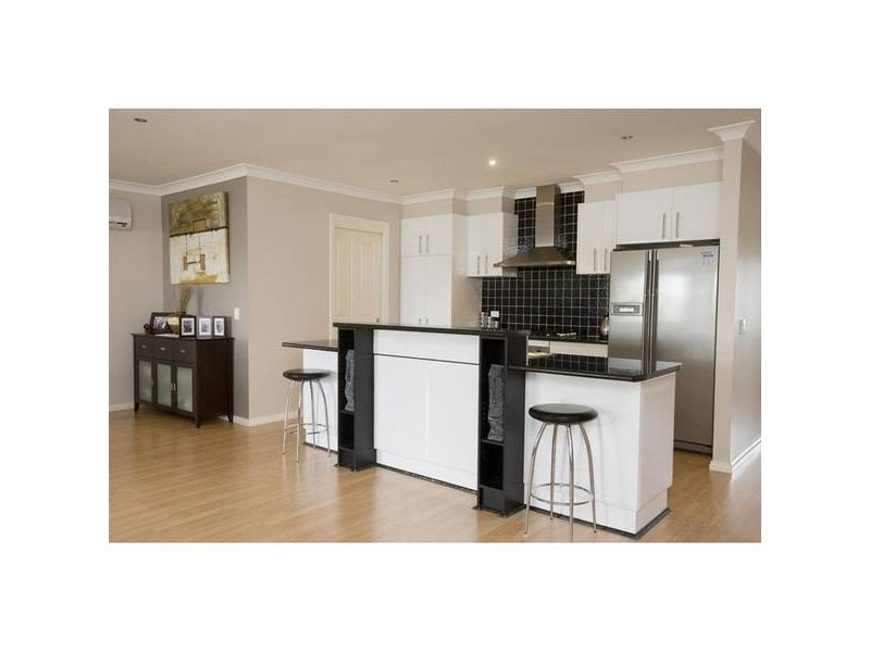 25 Burlington Chase, Hampton Park VIC 3976