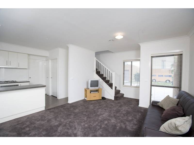 11/42 Liege Avenue, Noble Park VIC 3174