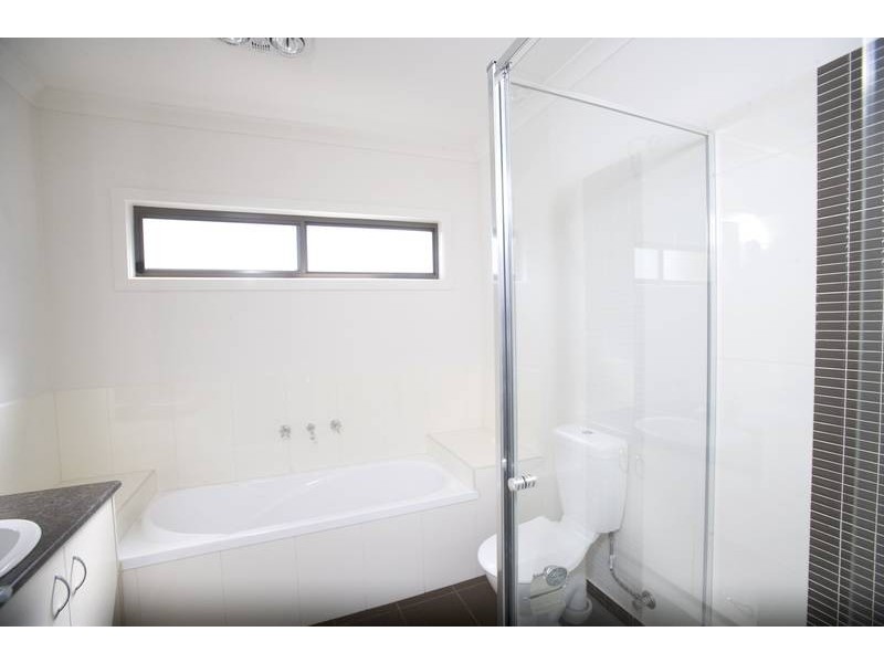 11/42 Liege Avenue, Noble Park VIC 3174