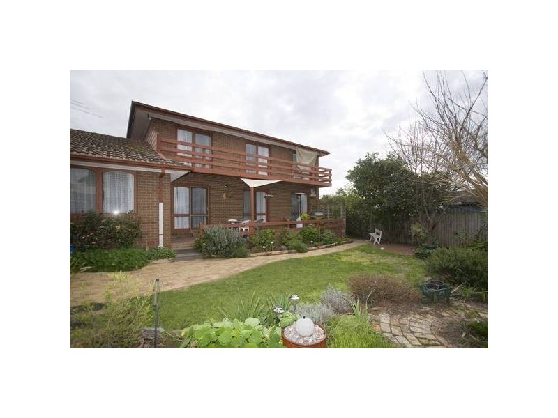 4 Ajana Court, Dandenong North VIC 3175