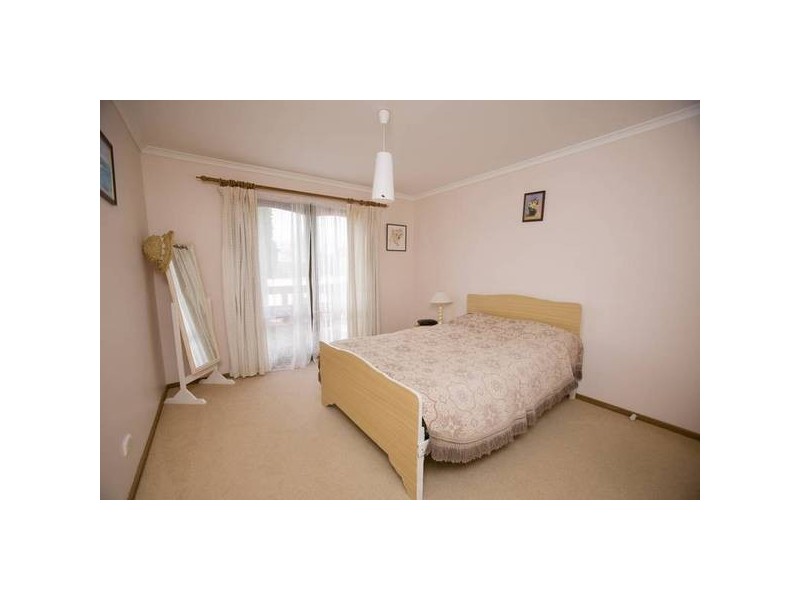 4 Ajana Court, Dandenong North VIC 3175