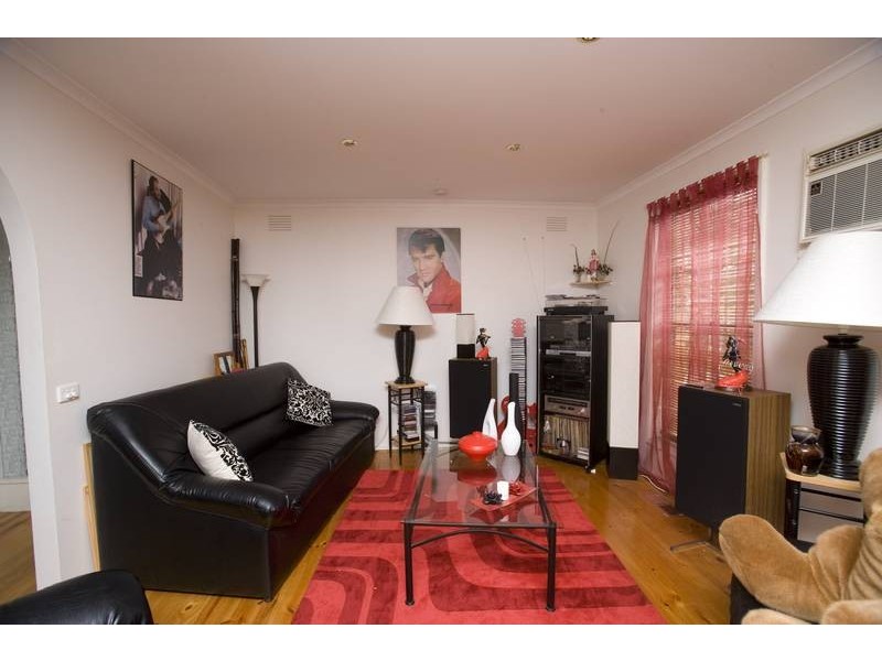 50 Downard Crescent, Dandenong North VIC 3175
