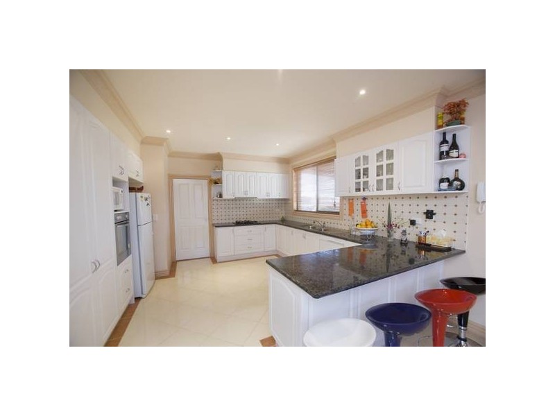 21 Burlington Chase, Hampton Park VIC 3976