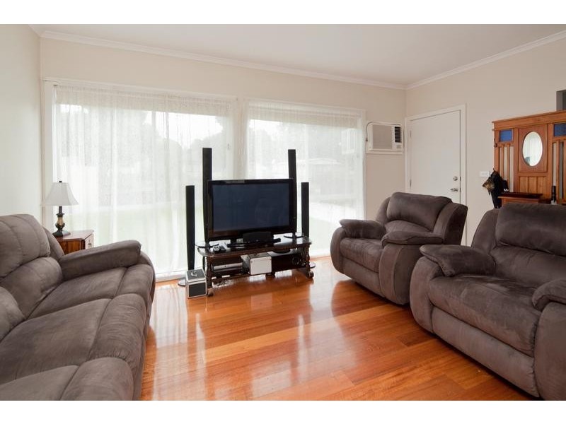 8 Rosemont Court, Dandenong North VIC 3175