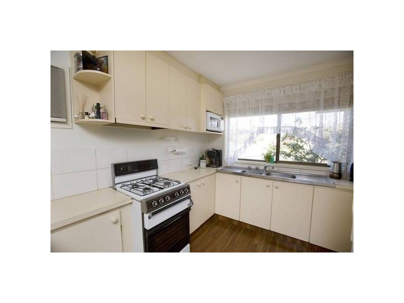 8 Prospect Hill Crescent, Dandenong North VIC 3175