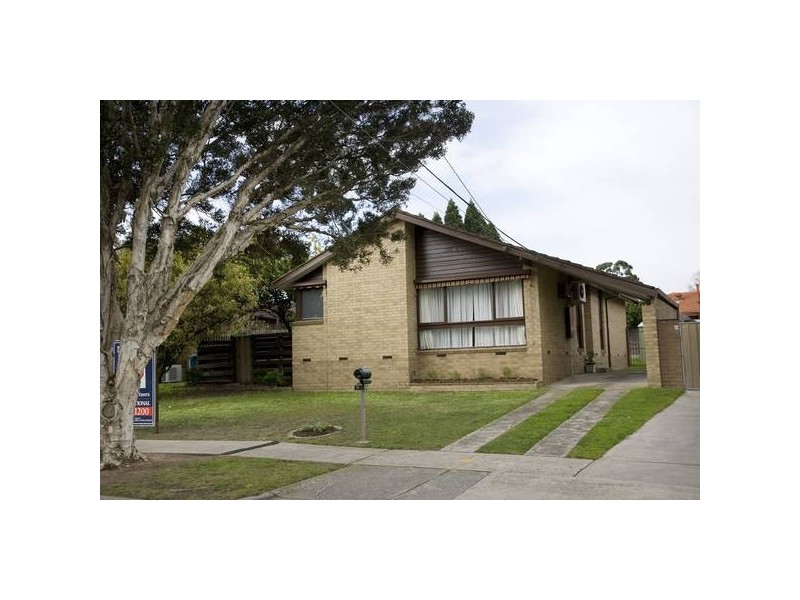 11 Reddington Drive, Noble Park North VIC 3174