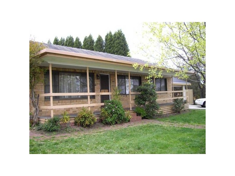 6 Coromendel, Knoxfield VIC 3180