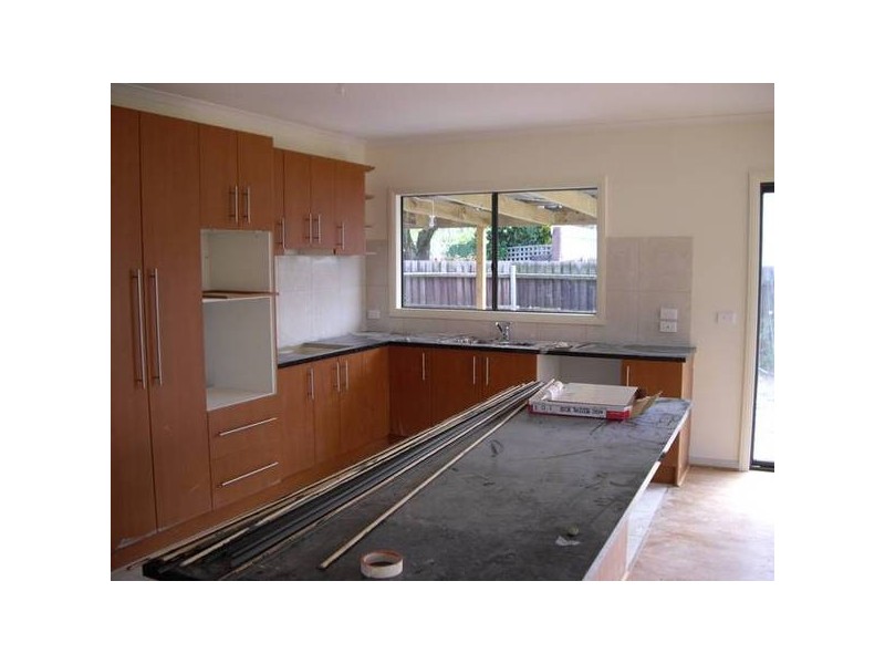 2/4 Wattle Drive, Doveton VIC 3177