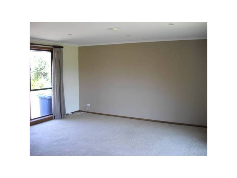 19 Admirala St, Dandenong North VIC 3175