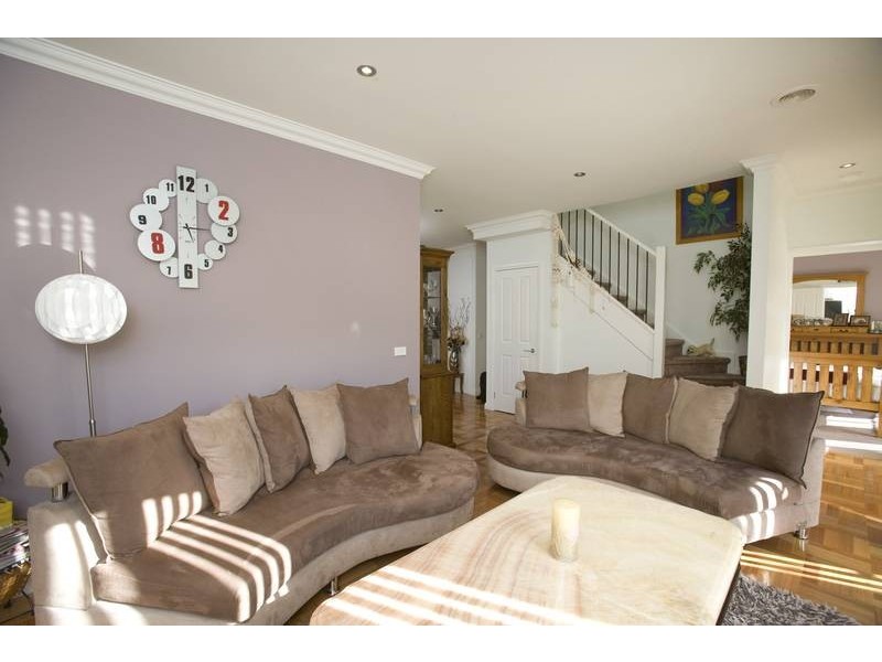 1/3 Irving Road, Dandenong North VIC 3175