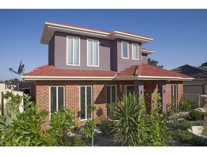 1/3 Irving Road, Dandenong North VIC 3175