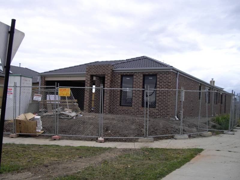 1 Ribbon Gum Drive, Lyndhurst VIC 3975