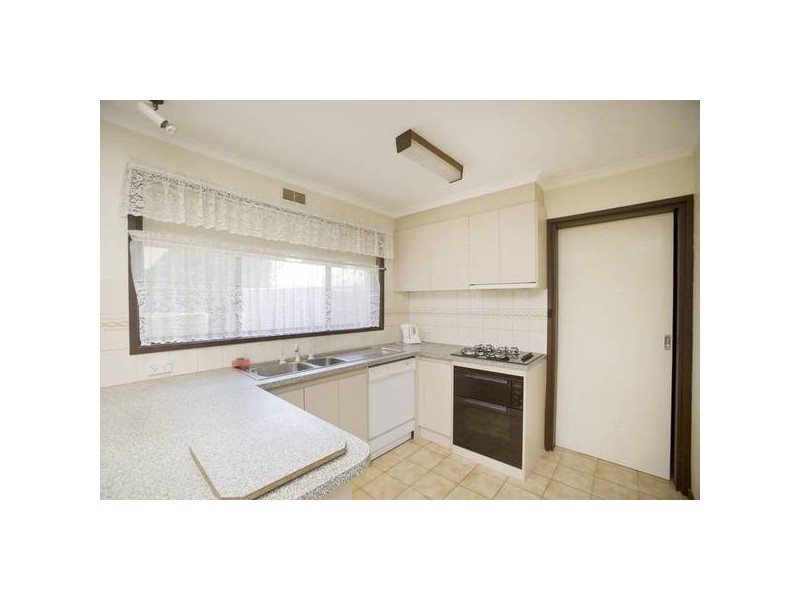 2 Woodview Court, Dandenong North VIC 3175