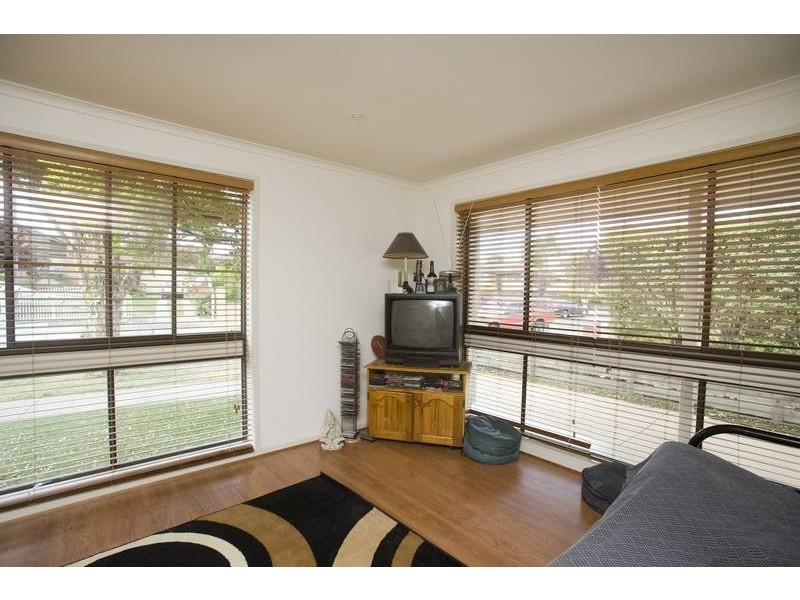 2/40 Shelton Crescent, Noble Park North VIC 3174