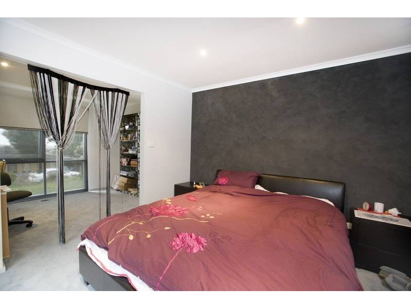 7 Hughes Close, Endeavour Hills VIC 3802