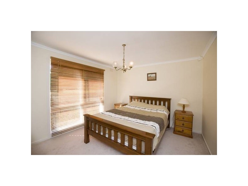 1 Genoa Street, Dandenong North VIC 3175
