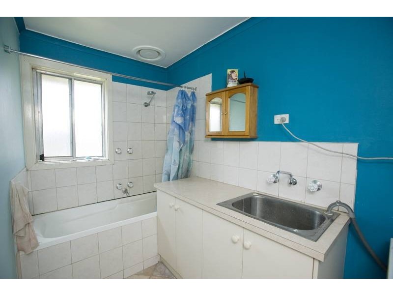 5/6 Hutton Strete, Dandenong VIC 3175