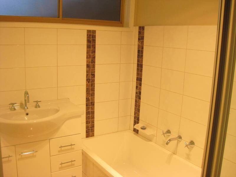 1/6 Nimbin Court, Noble Park North VIC 3174