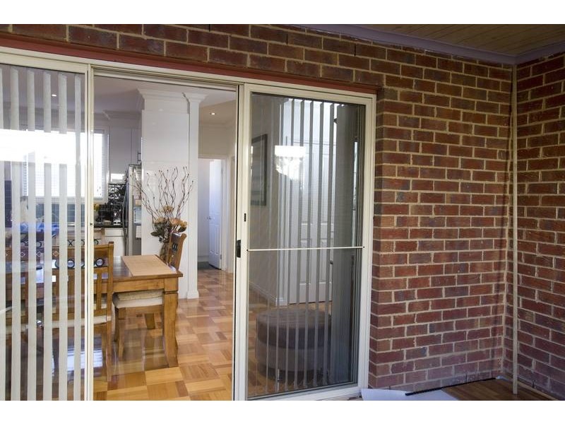 1/3 Irving Road, Dandenong North VIC 3175