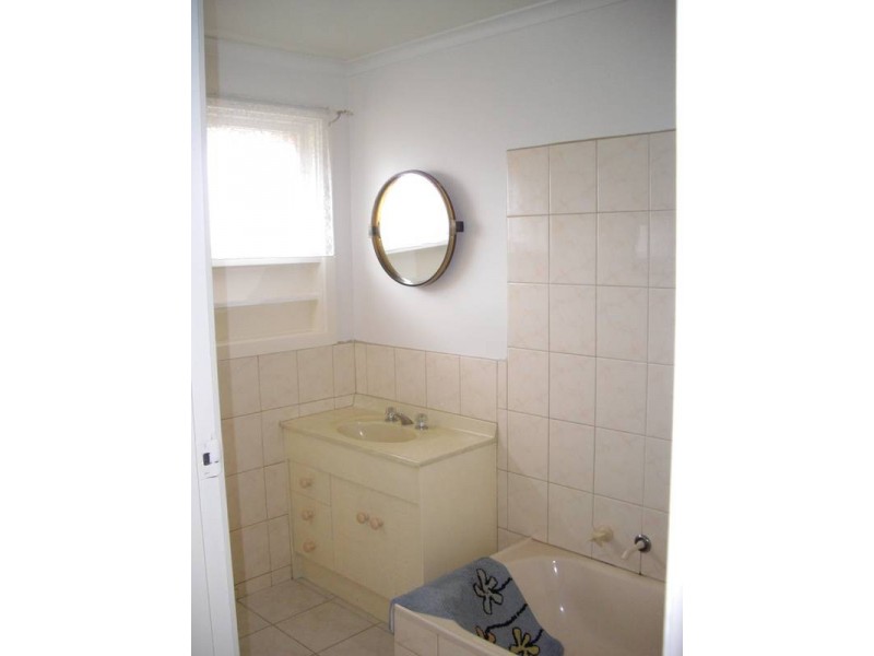 74 Neasham Drive, Dandenong North VIC 3175