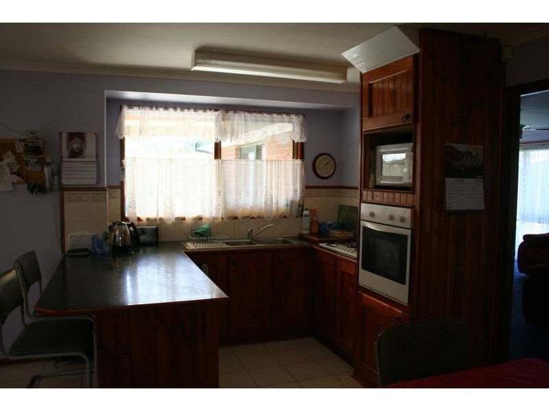 3 Bluegrass Crescent, Pakenham VIC 3810