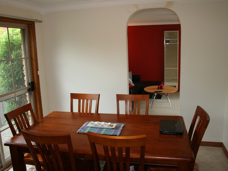 2/1A Neill Street, Berwick VIC 3806