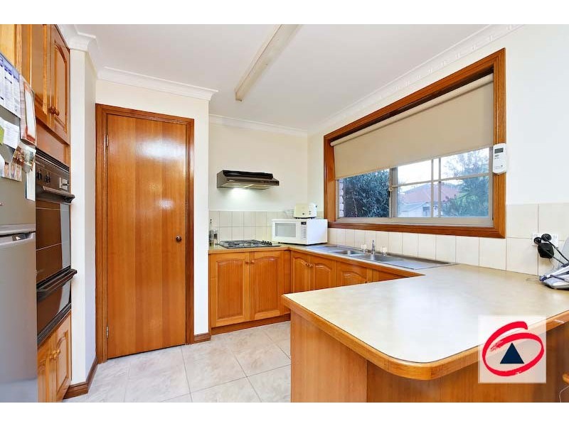 2/1A Neill Street, Berwick VIC 3806