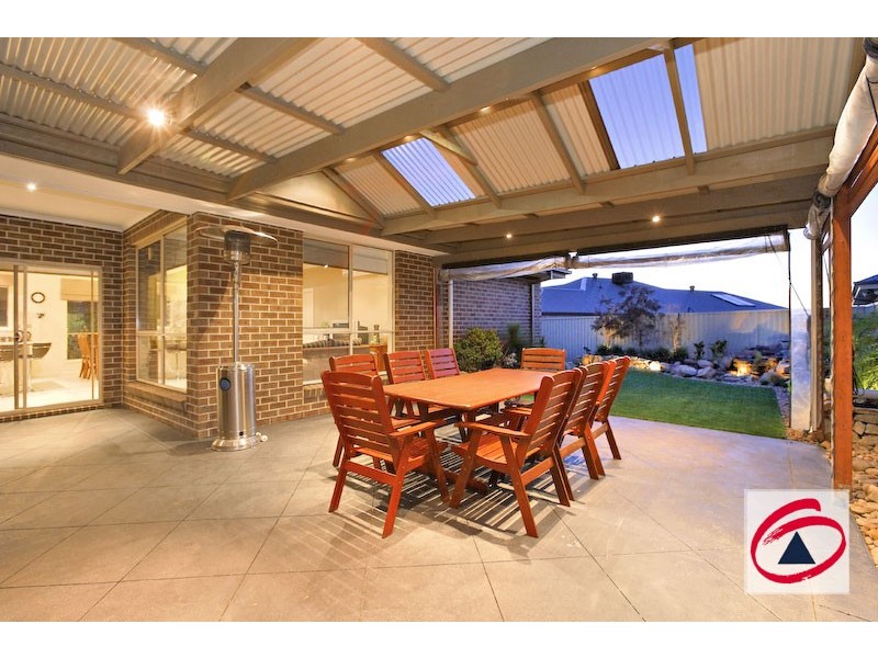 21 Arbour Rise, Pakenham VIC 3810