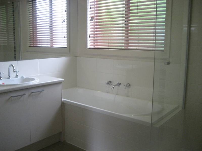 3/28 John Street *, Pakenham VIC 3810