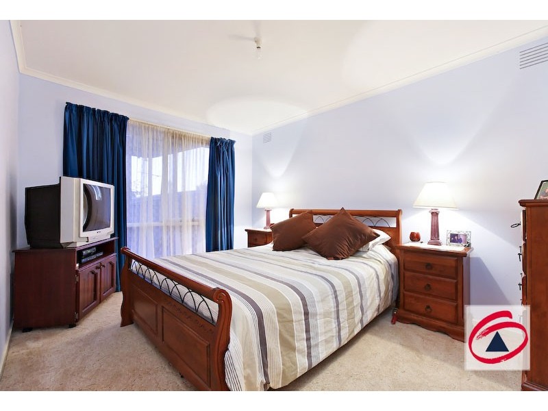 5 Dove Court, Pakenham VIC 3810