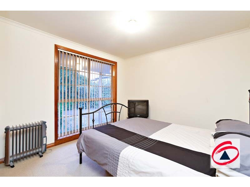 2/1A Neill Street, Berwick VIC 3806